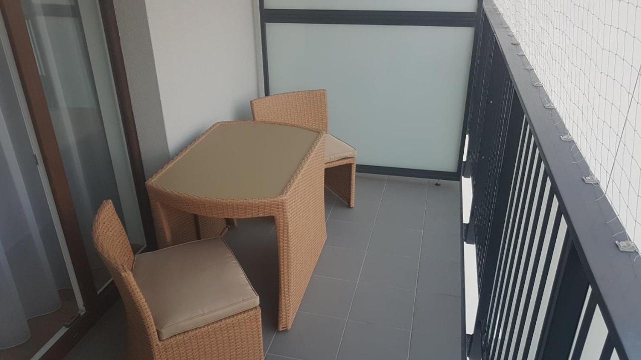 Apartament W Warszawie Dedykowany Parking Podziemny W Cenie, Wifi, Blisko Centrum New Apartment In Warsaw Finished To A High Specification Fitted Out To A High Standard On The 7Th Floor, Wifi, Underground Parking Price Included 外观 照片