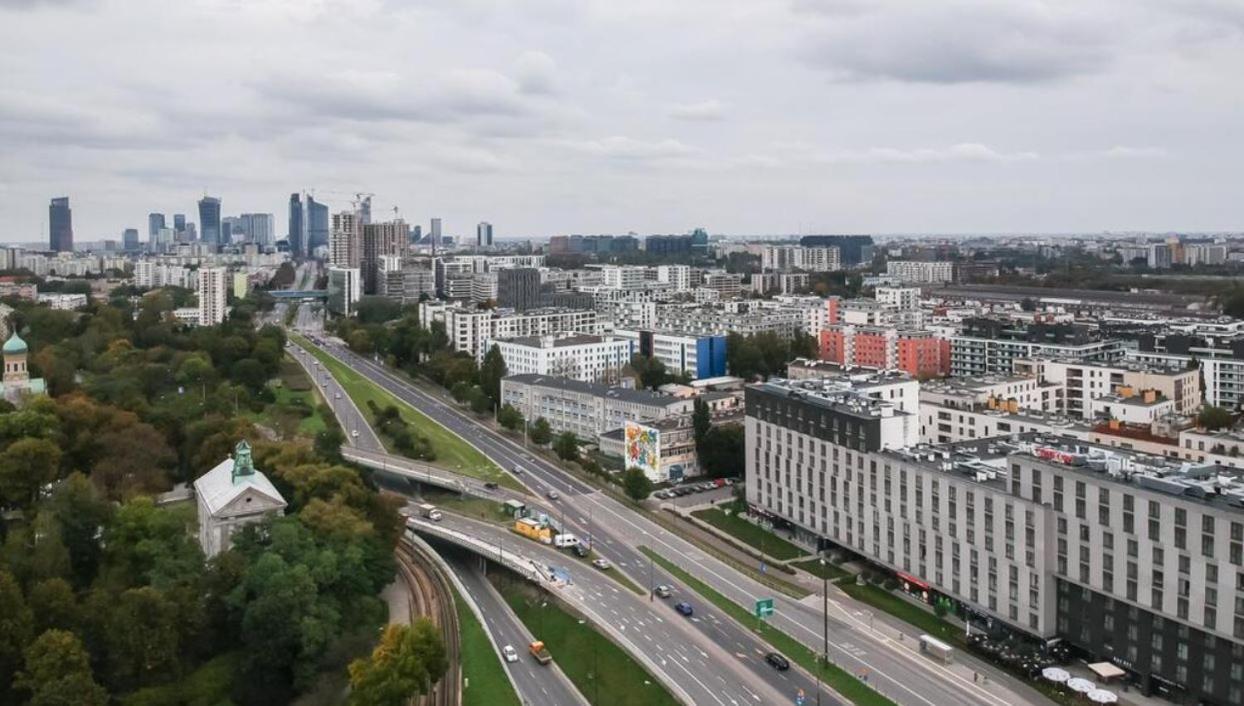 Apartament W Warszawie Dedykowany Parking Podziemny W Cenie, Wifi, Blisko Centrum New Apartment In Warsaw Finished To A High Specification Fitted Out To A High Standard On The 7Th Floor, Wifi, Underground Parking Price Included 外观 照片